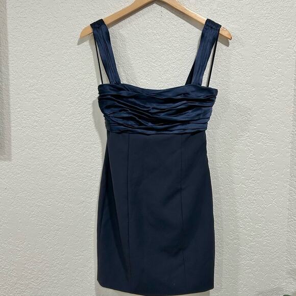Cinq A’ Sept Jaqueline Navy Blue Mini Dress Womens size 2 - Picture 2 of 13